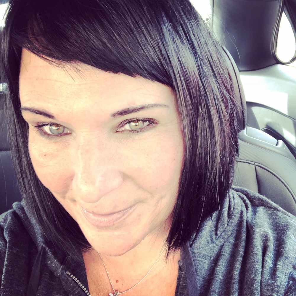Meet your Posher, Denine